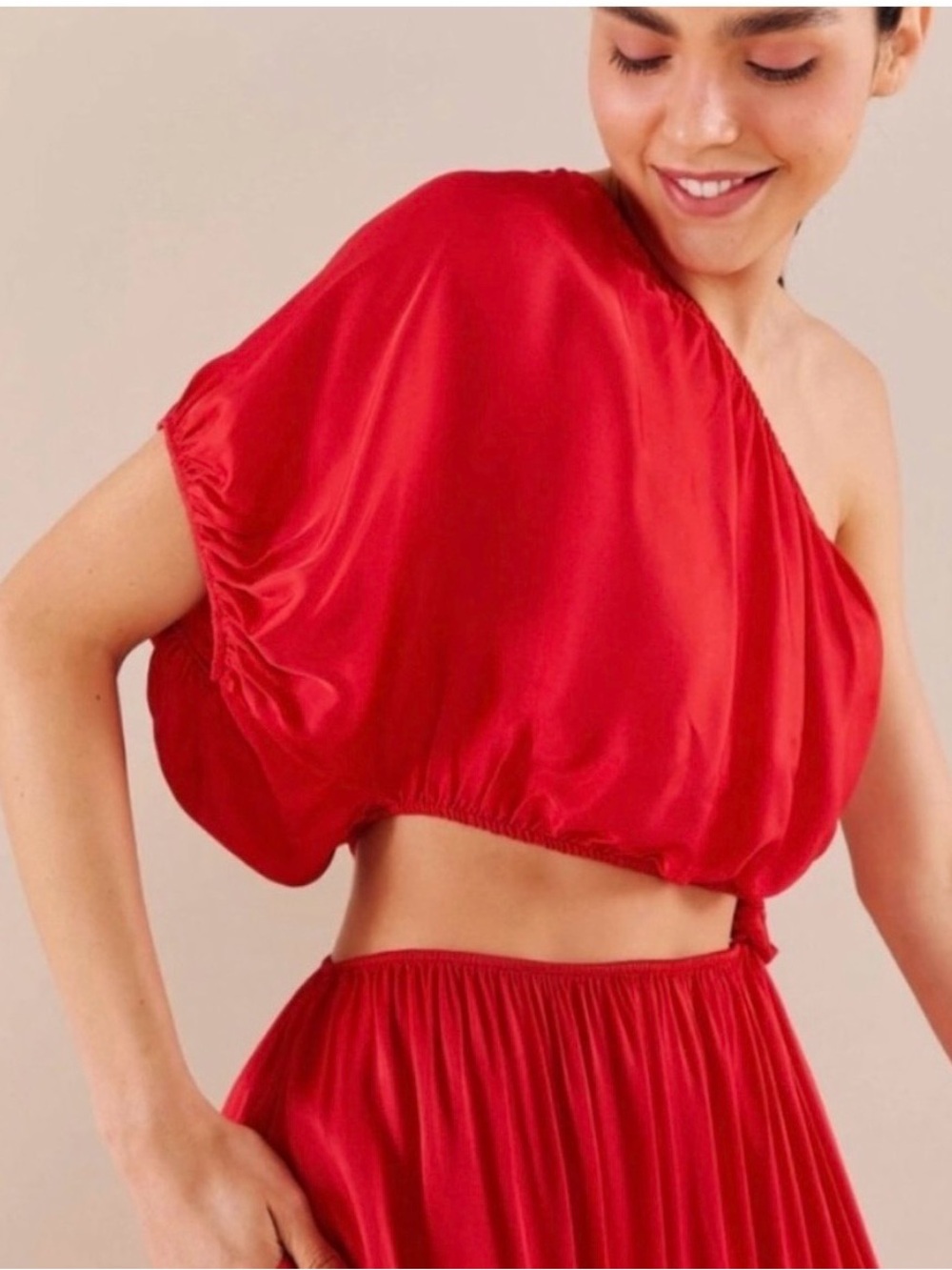Farm Rio One Shoulder Cutout Maxi Dress Size M
Red Puff Sleeve